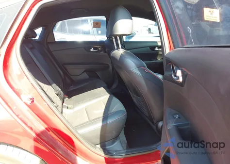 2020 Kia Forte Gt z USA, uszkodzony, nr VIN 3KPF44AC0LE260764